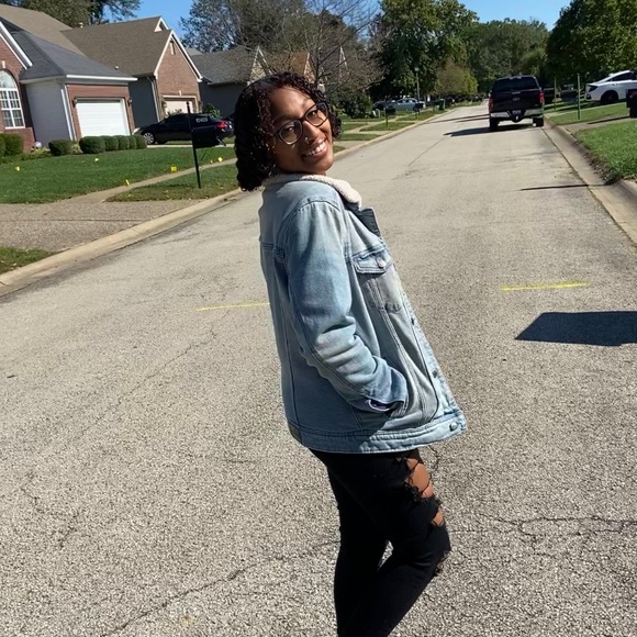 Meet your Posher, Aaliyah - Picture 2 of 7